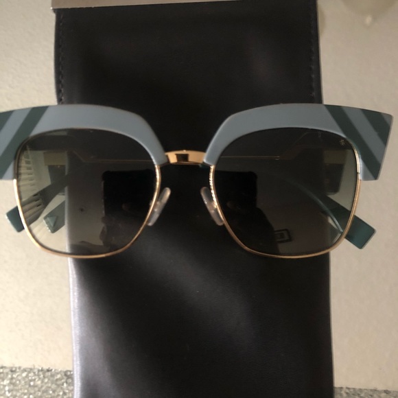 FENDI CAT EYE SHADES AUTHENTIC - Picture 12 of 13